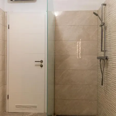 Apartma Lana 21 Koper Exterior photo