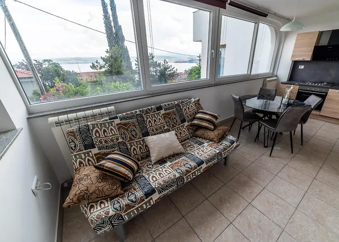 Apartma Lana 21